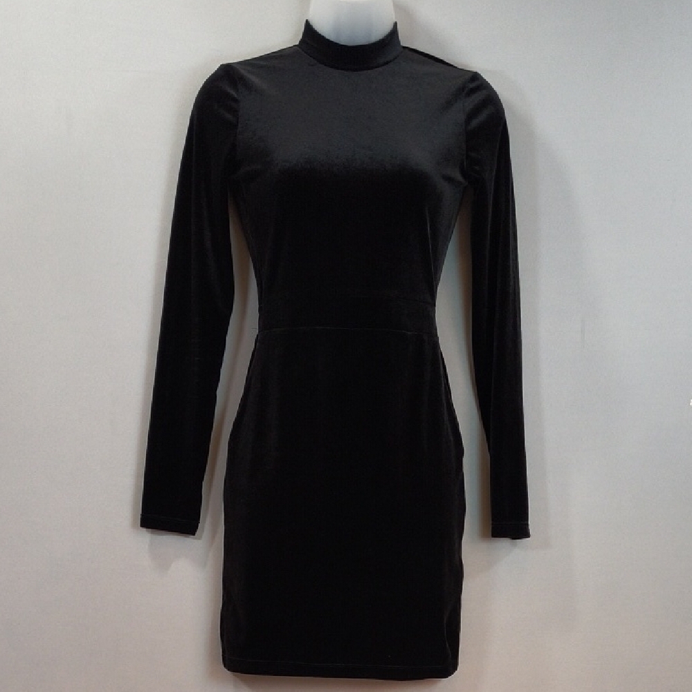 Divided H&M Black Velvet Open Back Long Sleeve Mini Dress Size 4